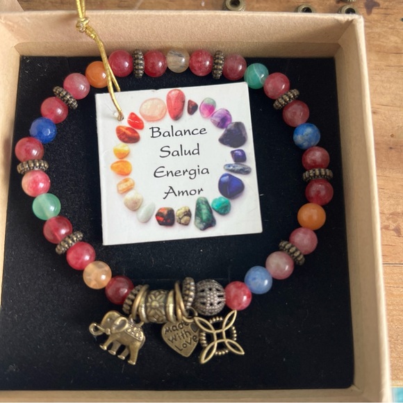 Pink and Red Beaded Charm Bracelet nudo de bruja nudo Celtic protection beads - Picture 4 of 4